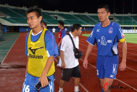 巴萨队长因心理危机或告别诺坎普，关键战屡失误后彻底扛不住了？