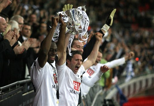 尼斯本赛季欧联杯三连败！过去15场欧联比赛未尝胜绩，客场12连败（欧联噩梦延续：尼斯本季开局三连败，近15场零胜且客场已12连败）