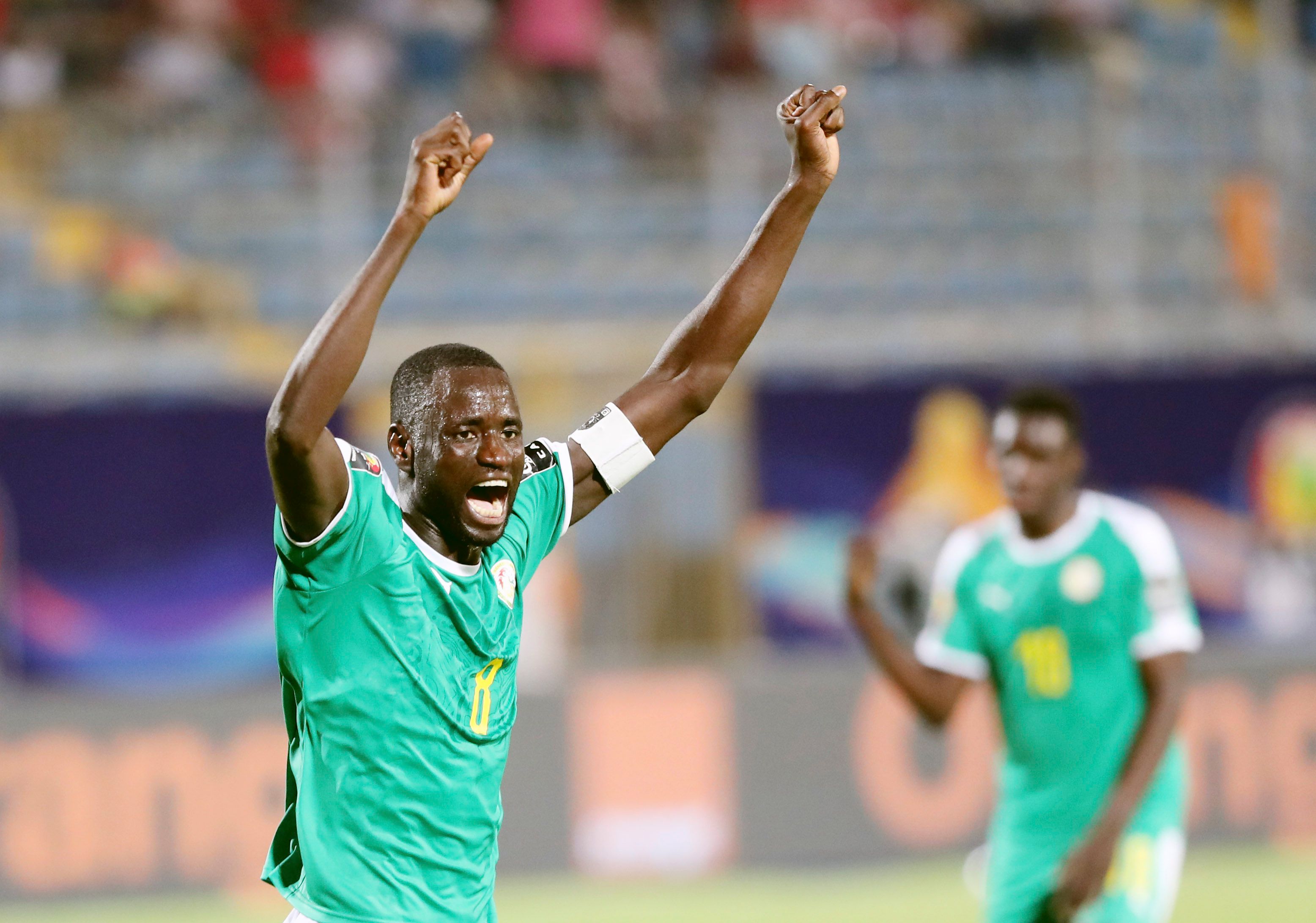 2025中超大结局：海港卫冕申花亚军 梅州亚泰降级