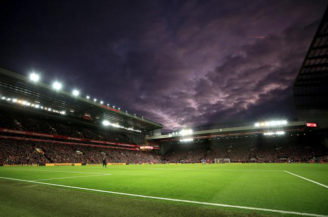 凤凰官方：福克斯韦尔和刘易斯缺席今日对阵跳伞蚁