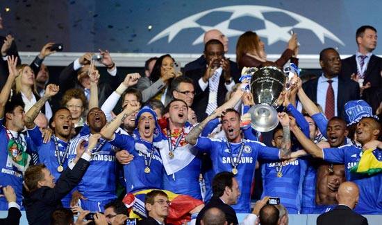 足球TOP：制造100粒进球最快的十大球星！C罗梅开二度！（足坛榜：最快制造100球的十大球星，C罗独中两元！）