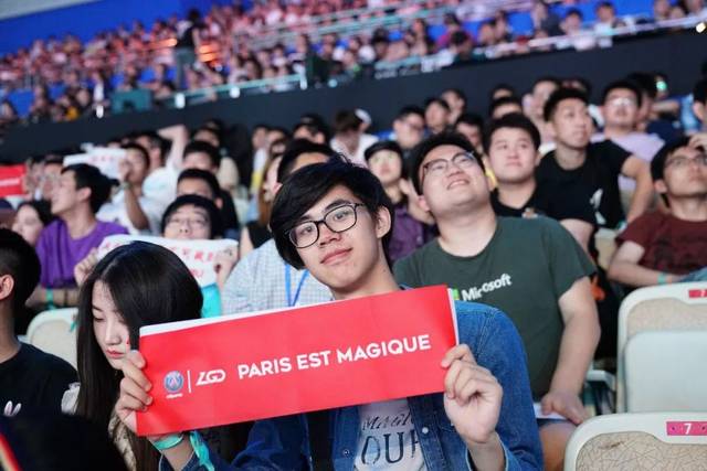 今天： Fnatic 赢得了第一届 CSGO Major