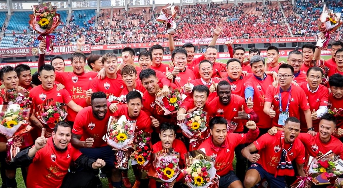 德甲最新身价：17岁小将卡尔暴涨至6000万，凯恩跌至6500万（德甲身价榜更新：17岁新星卡尔飙至6000万，凯恩降至6500万）