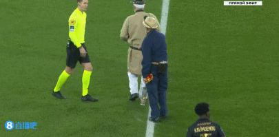 意媒：国米中卫缺乏回追速度，齐沃想用比塞克弥补这一点